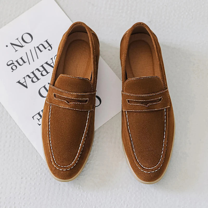 Fashion Men's Classic British Style Loafers Moccasins Men Casual Shoes Suede Leather Mens Light Comfortable Driving Flats