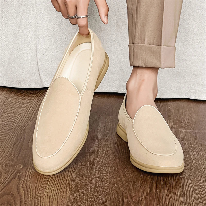 Fashion Men's Classic British Style Loafers Moccasins Men Casual Shoes Suede Leather Mens Light Comfortable Driving Flats