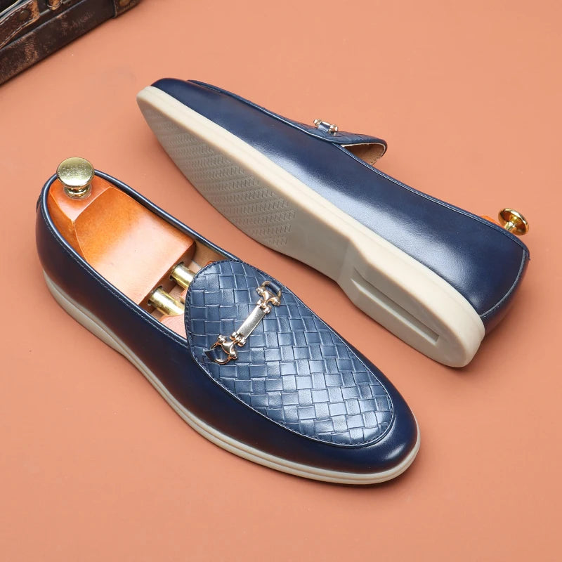 Fashion Men's Classic British Style Loafers Moccasins Men Casual Shoes Suede Leather Mens Light Comfortable Driving Flats