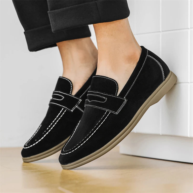 Fashion Men's Classic British Style Loafers Moccasins Men Casual Shoes Suede Leather Mens Light Comfortable Driving Flats