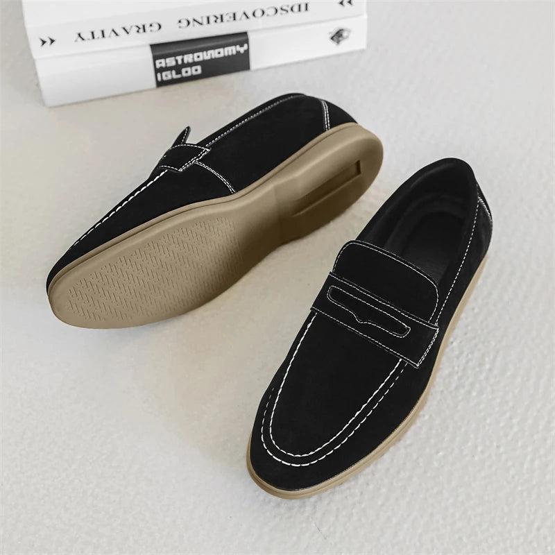 Fashion Men's Classic British Style Loafers Moccasins Men Casual Shoes Suede Leather Mens Light Comfortable Driving Flats