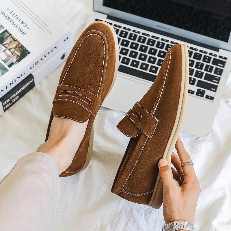 Fashion Men's Classic British Style Loafers Moccasins Men Casual Shoes Suede Leather Mens Light Comfortable Driving Flats