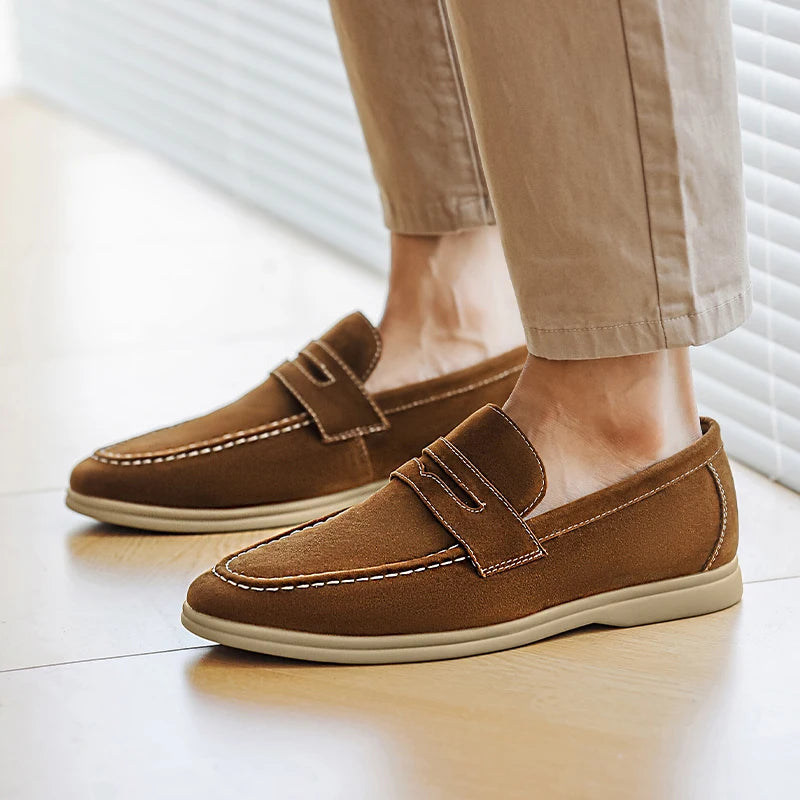 Fashion Men's Classic British Style Loafers Moccasins Men Casual Shoes Suede Leather Mens Light Comfortable Driving Flats
