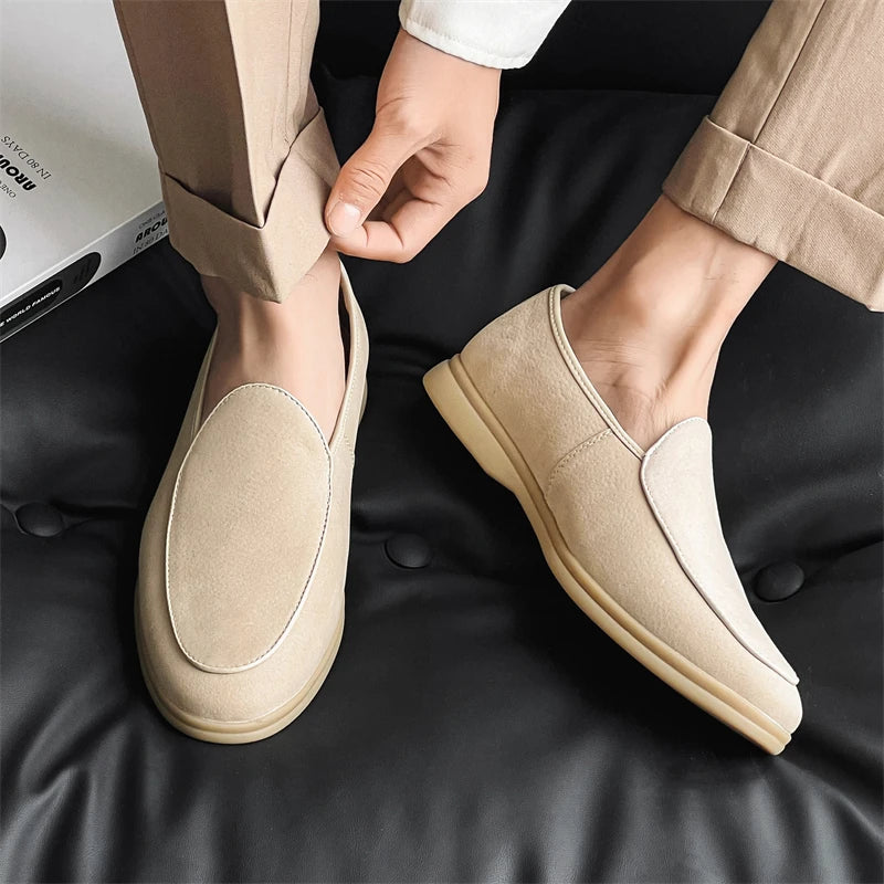 Fashion Men's Classic British Style Loafers Moccasins Men Casual Shoes Suede Leather Mens Light Comfortable Driving Flats