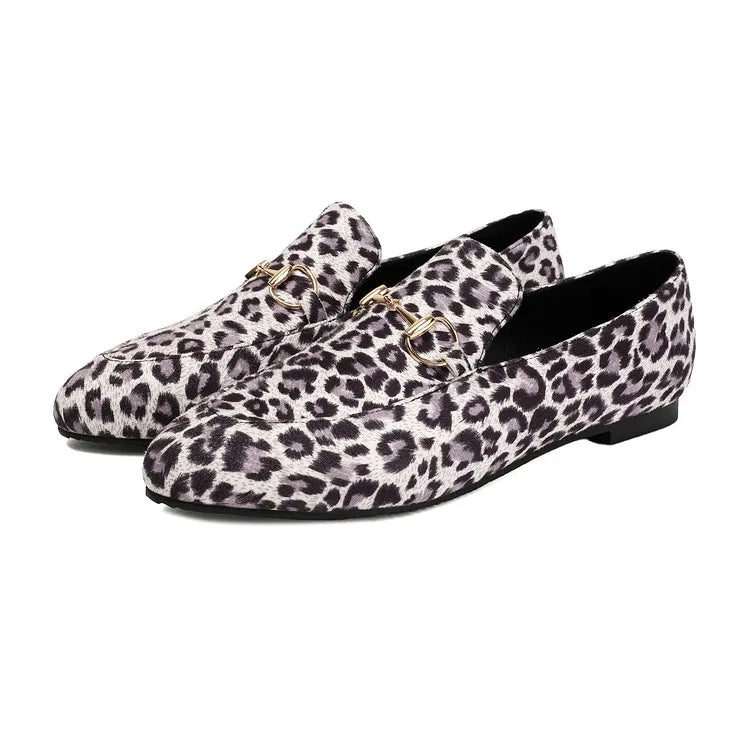 Women Loafers Fashionable Metal Buckle Casual Women's Shoes Flat Shoes Large size women's shoes spring autumn pwomen's shoe