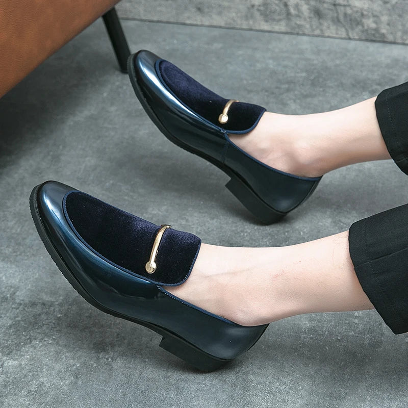 Fashion New Designer Slip on Suede Leather Driving Shoes for Men Black Blue Gentleman Formal Wedding Prom Dress Homecoming