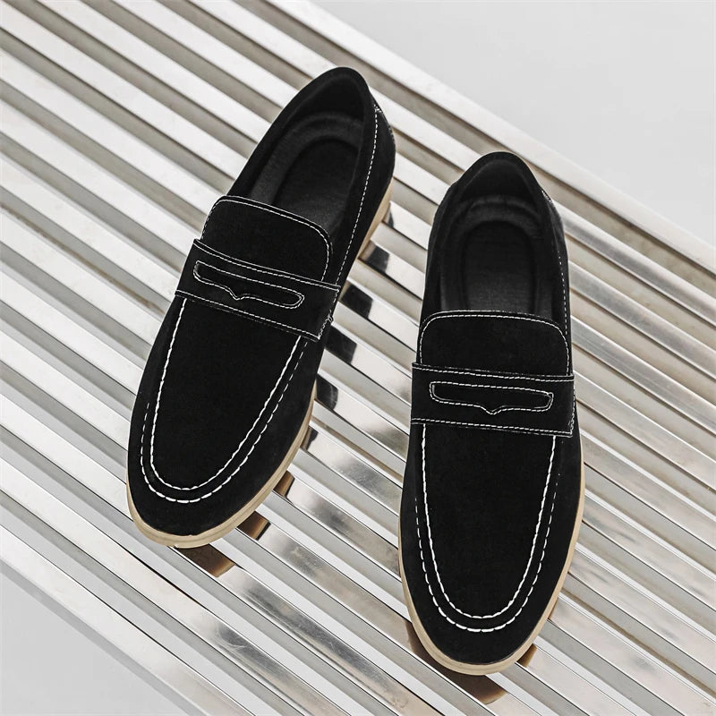 Fashion Men's Classic British Style Loafers Moccasins Men Casual Shoes Suede Leather Mens Light Comfortable Driving Flats