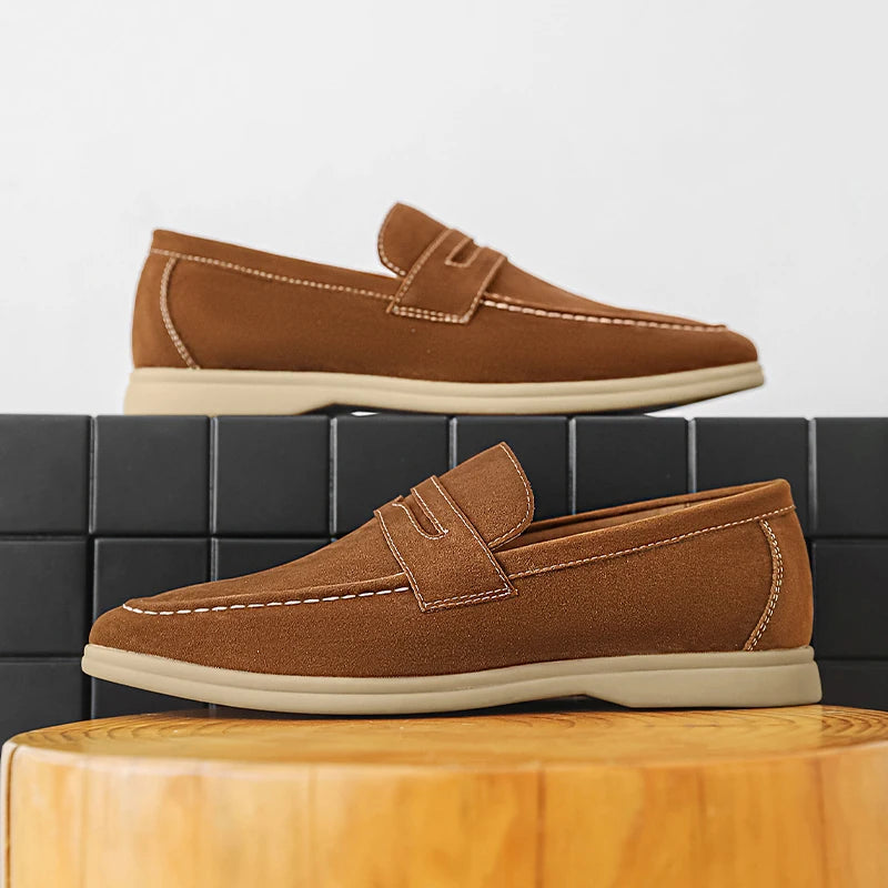 Fashion Men's Classic British Style Loafers Moccasins Men Casual Shoes Suede Leather Mens Light Comfortable Driving Flats